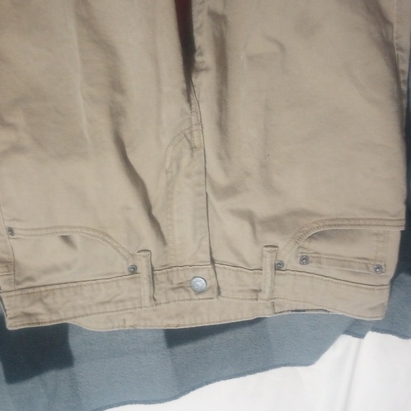 Levi's 511 straight legs tan men sz 32/32_tears on the inside of both legs. - Picture 7 of 13